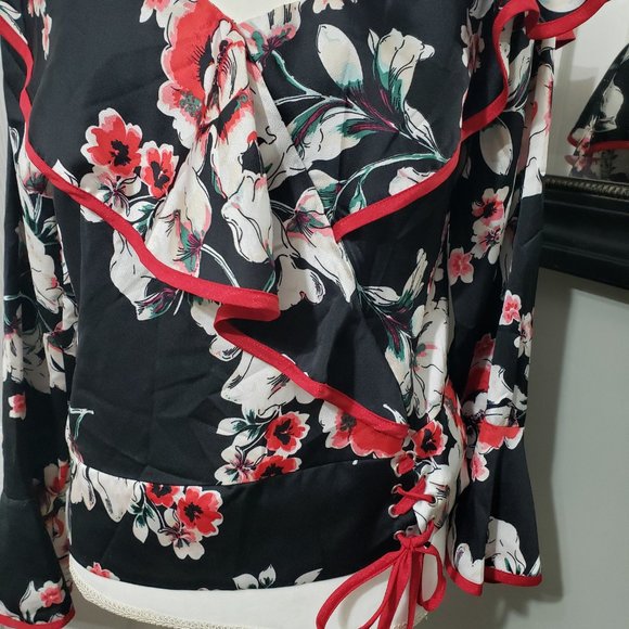 Fashion Nova blouse size large. - Picture 5 of 7
